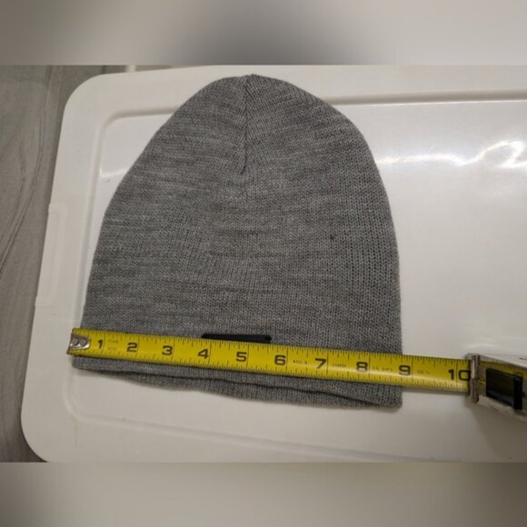 Rebecca Minkoff Womens Star Patch Sequin Beanie Heather Grey Winter Hat - Picture 6 of 8